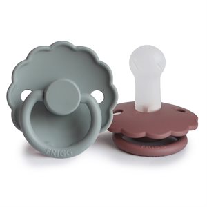 FRIGG Daisy Pacifiers - Silicone 2-Pack - French Gray/Woodchuck - Size 2